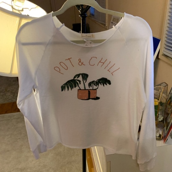 Pot &Chill  Sweatshirt  by Michelle by Comune - Picture 4 of 4